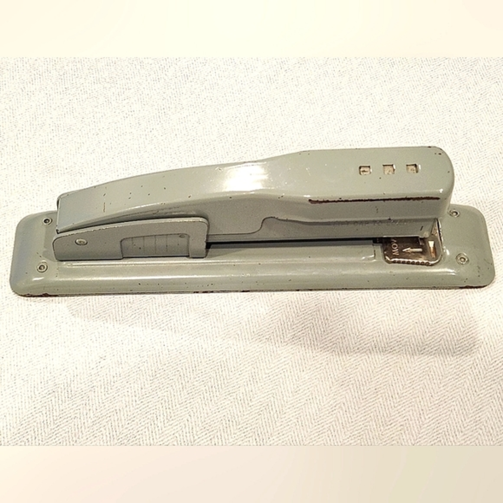 Vintage Swingline 8-1/2" Metal Stapler Grey USA‎ Art Deco Office Design